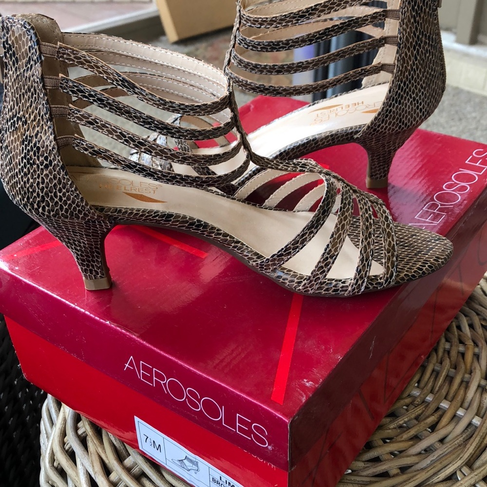 Aerosoles Bronze Snake Kitten Heels shoe sz 7.5